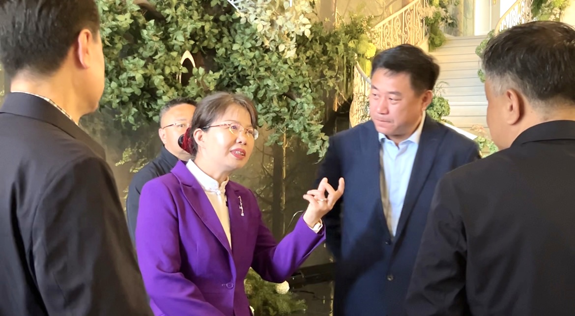 黄芳赴辽阳调研微短剧园区建设工作